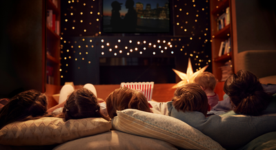 5 Cozy Fall Movie Night Essentials